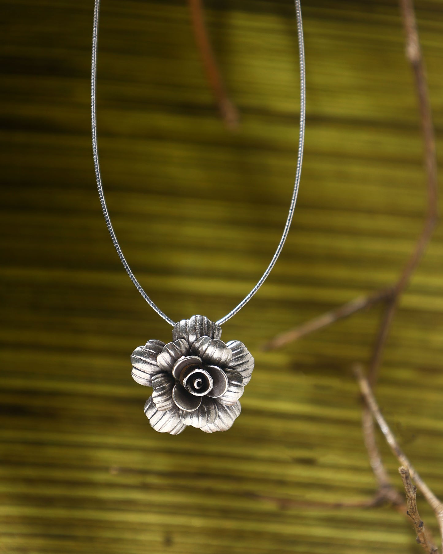 Rozana Pendant