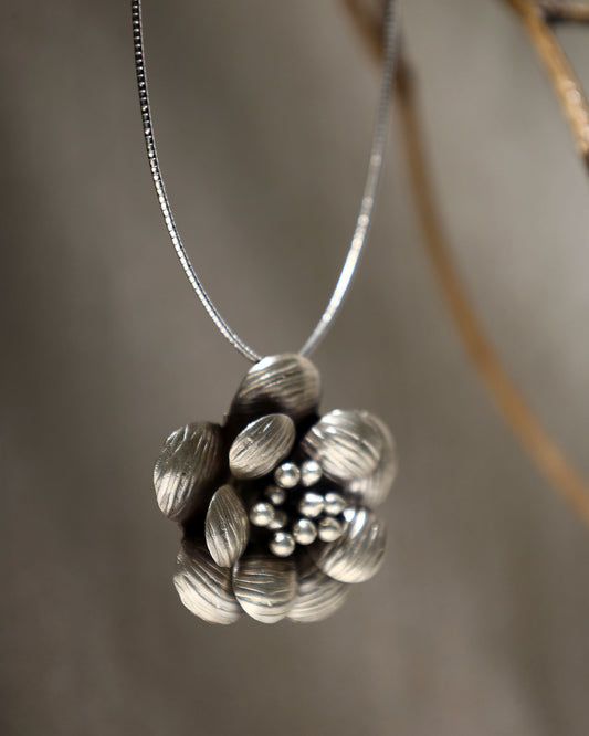 Rozana Pendant