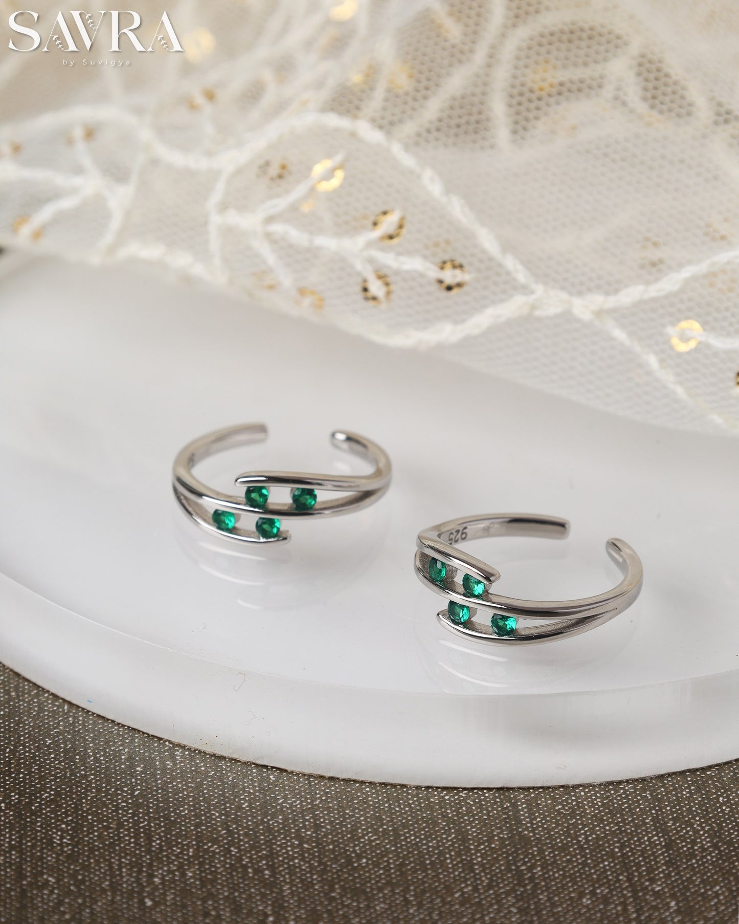 Green Stone Criss-Cross Toe Rings