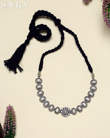 Saroni Pearl Necklace