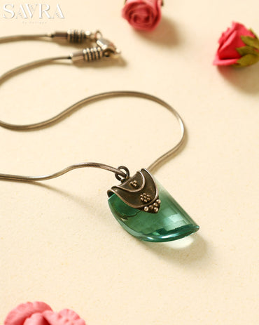 Irya Green Pendant Chain