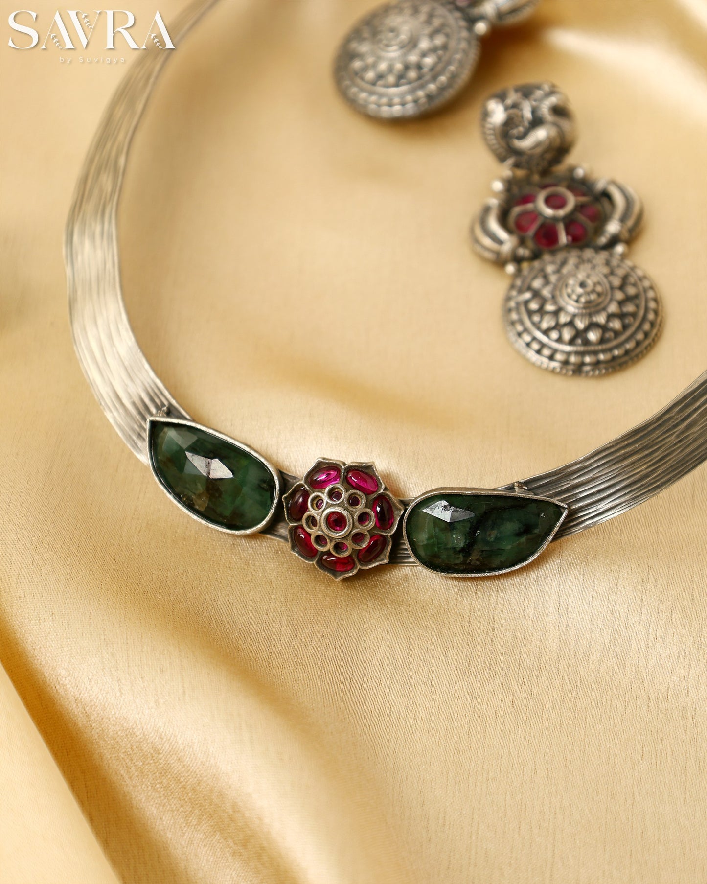 Girisha Necklace Set