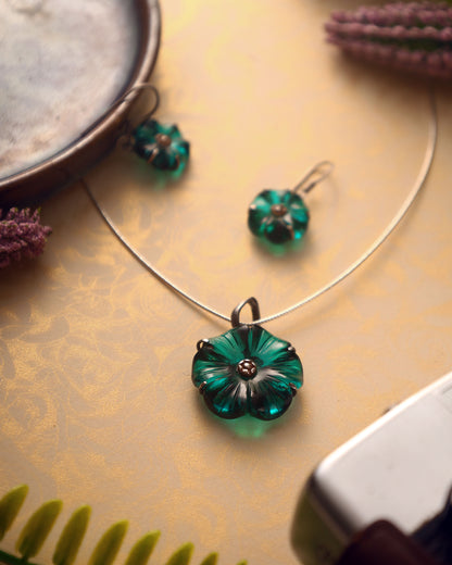 Nazakat Necklace