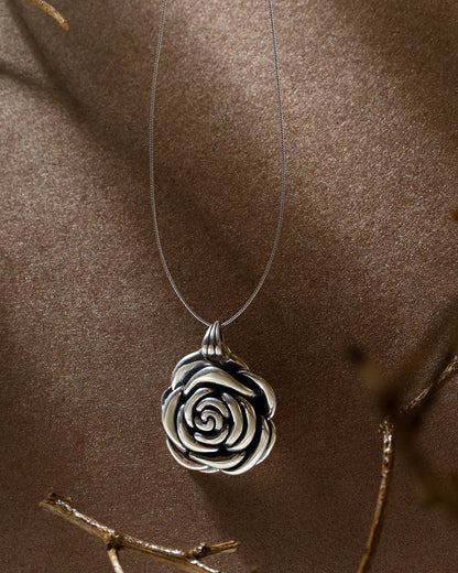 Rozana Pendant