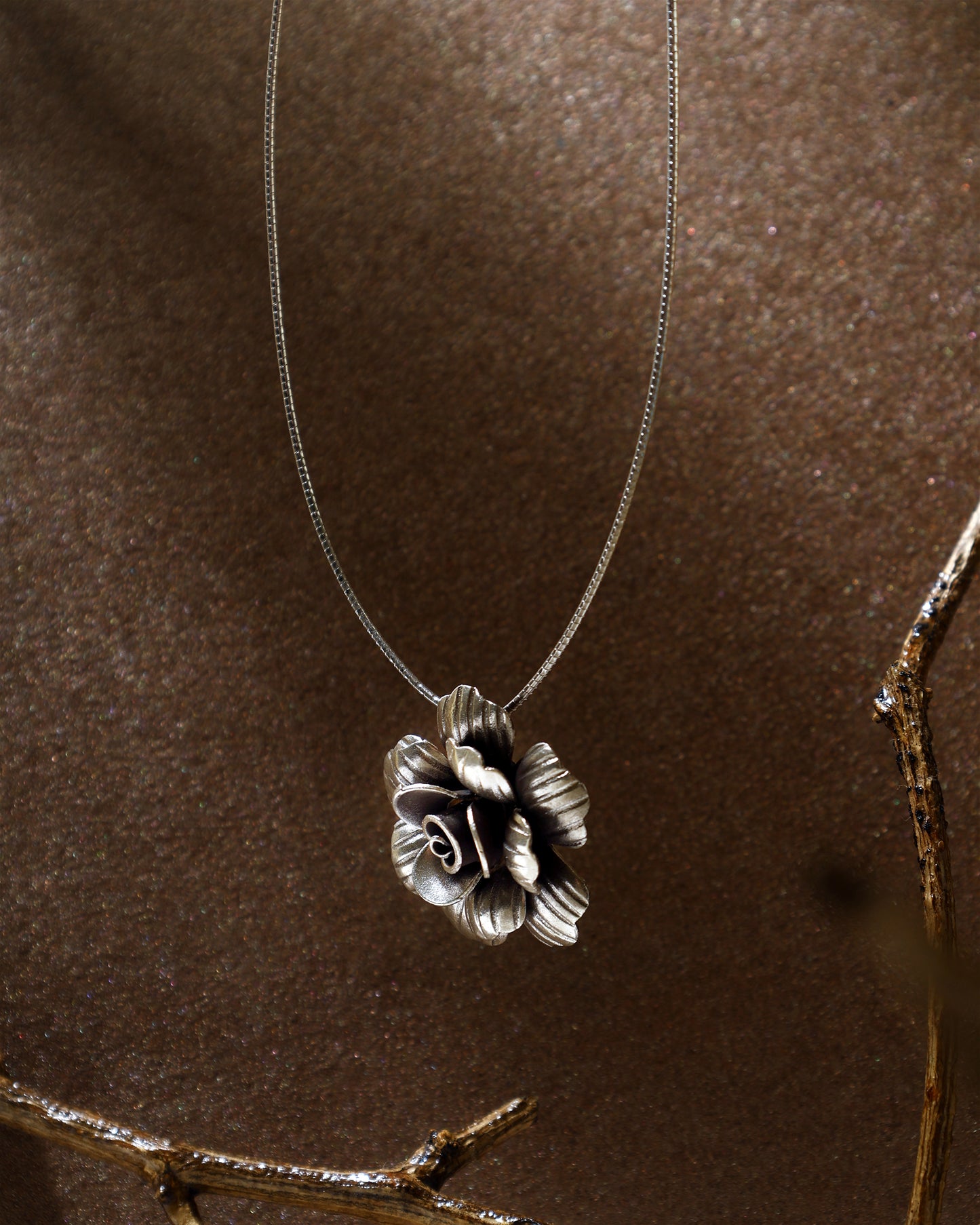 Rozana Pendant