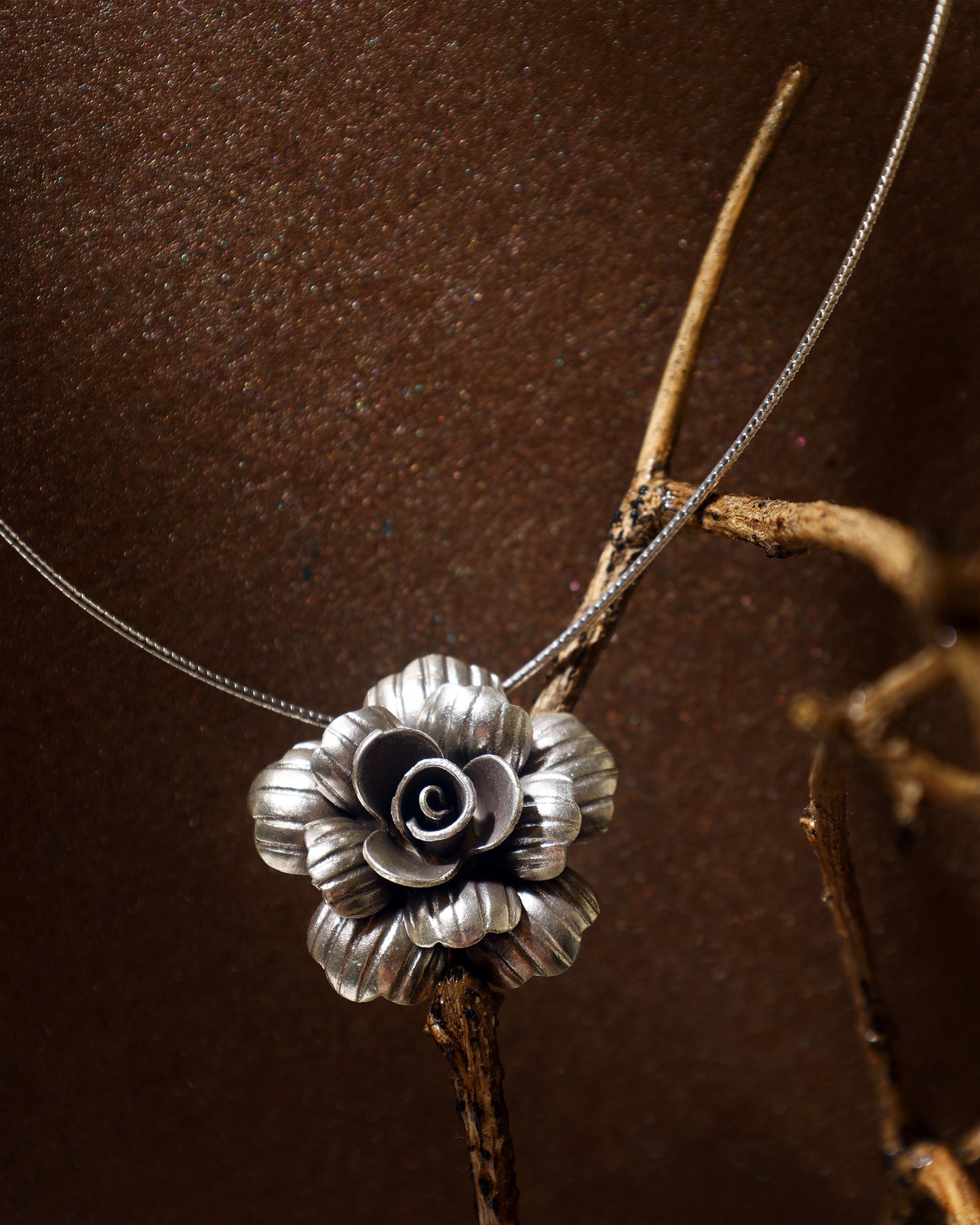 Rozana Pendant