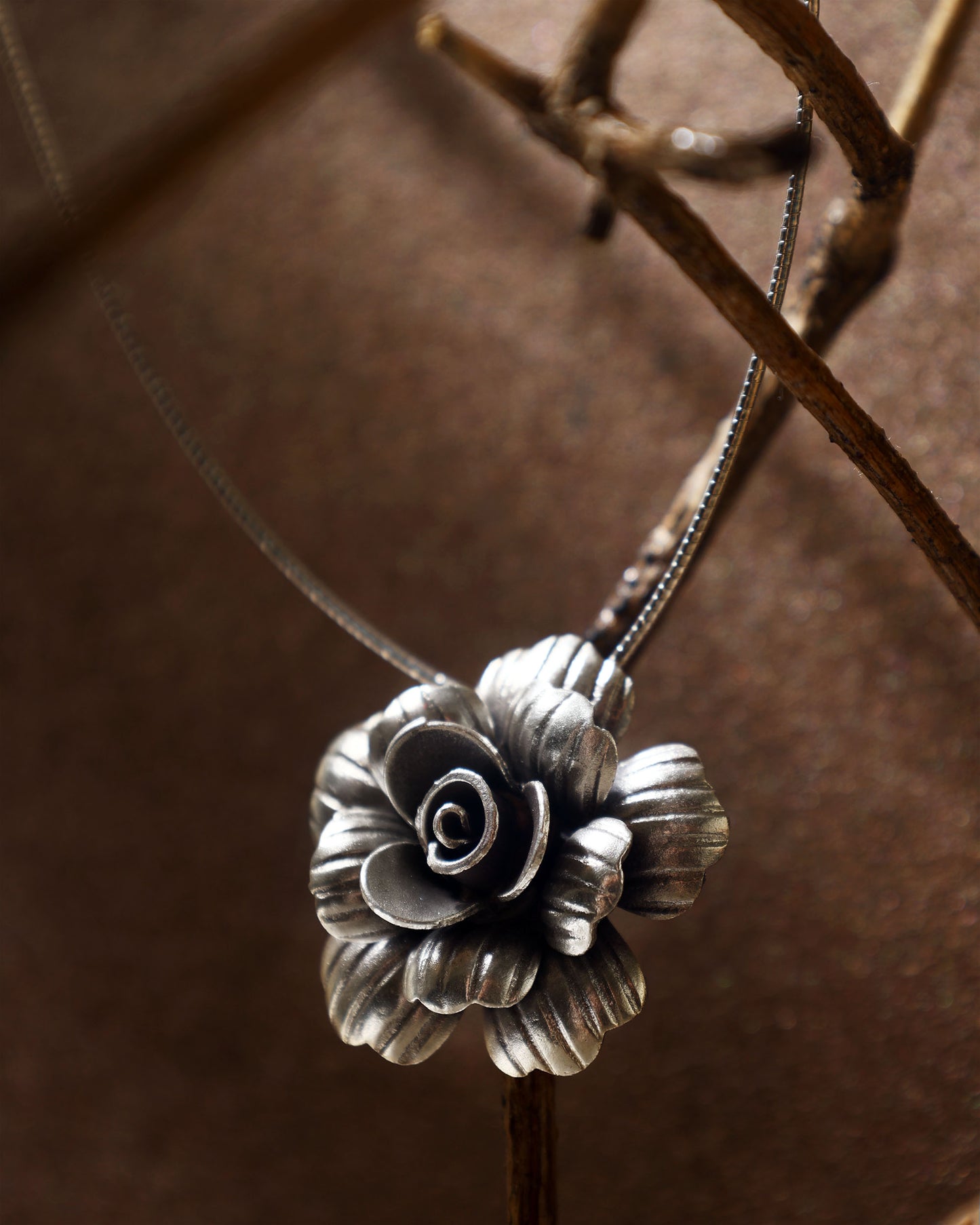 Rozana Pendant
