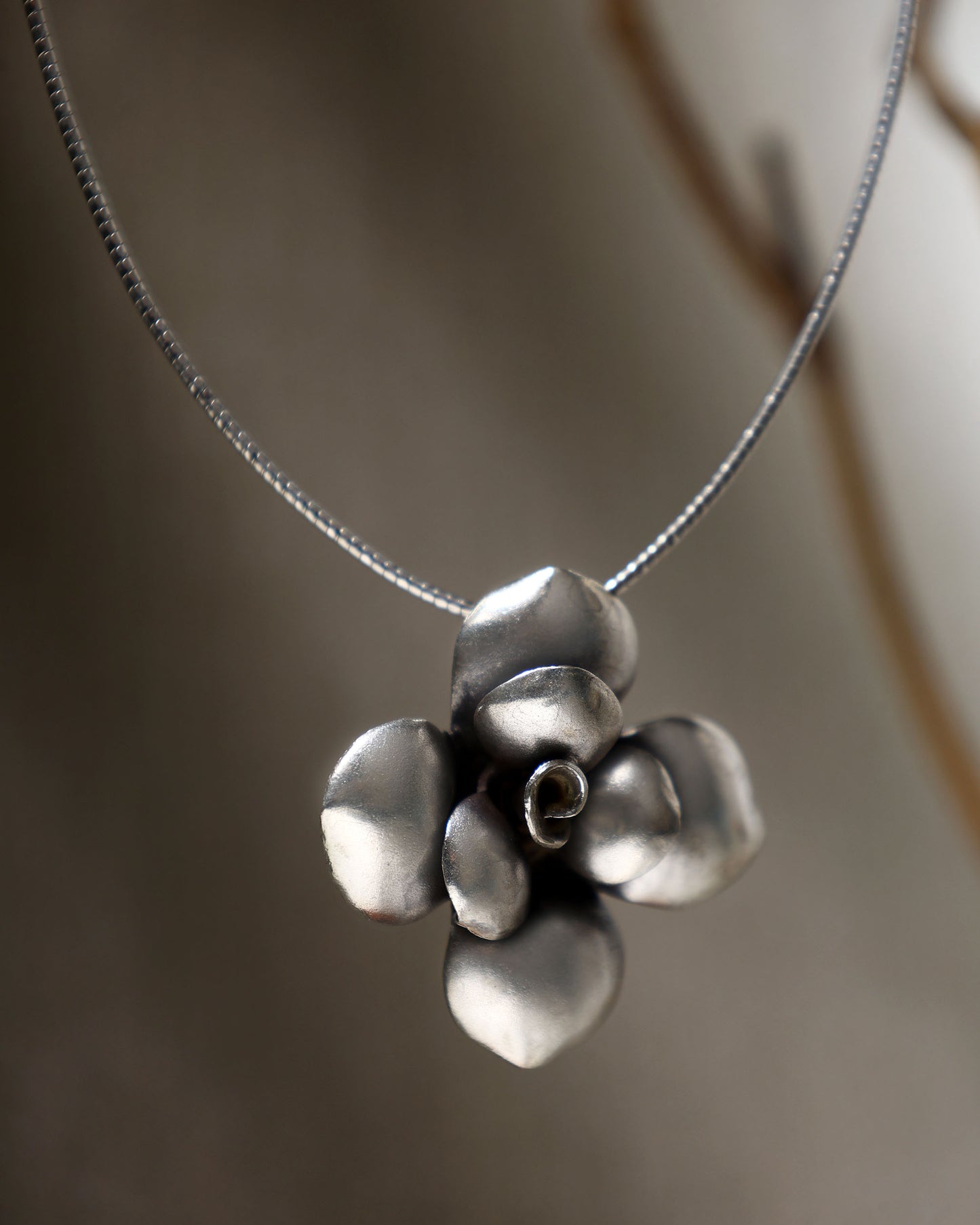 Rozana Pendant