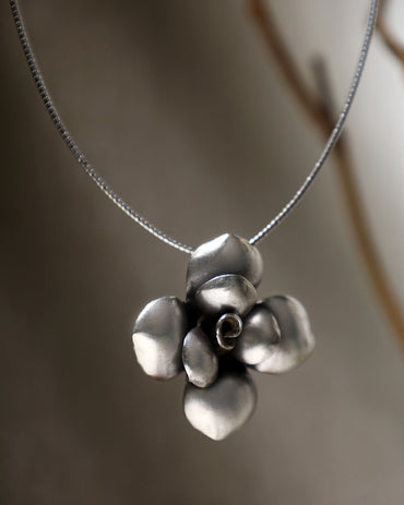 Rozana Pendant