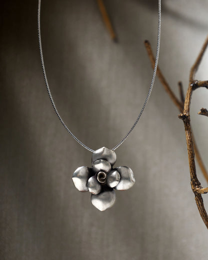 Rozana Pendant