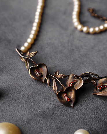 Roop Necklace