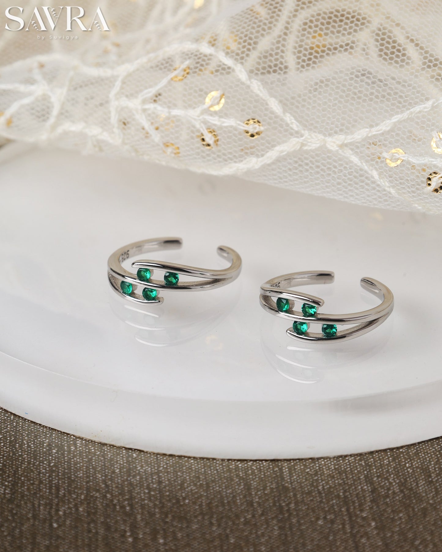 Green Stone Criss-Cross Toe Rings