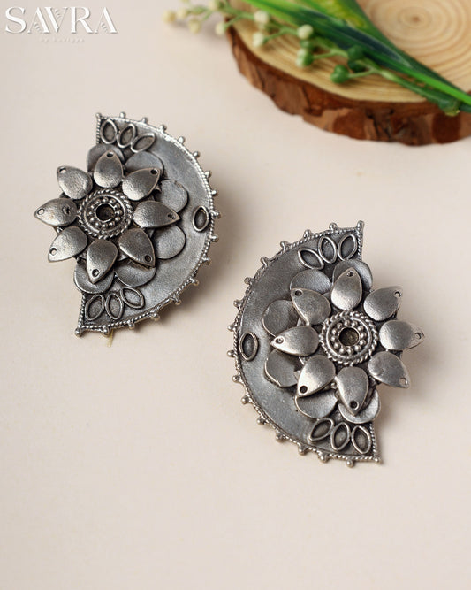 Oxidized Petal Fan Studs