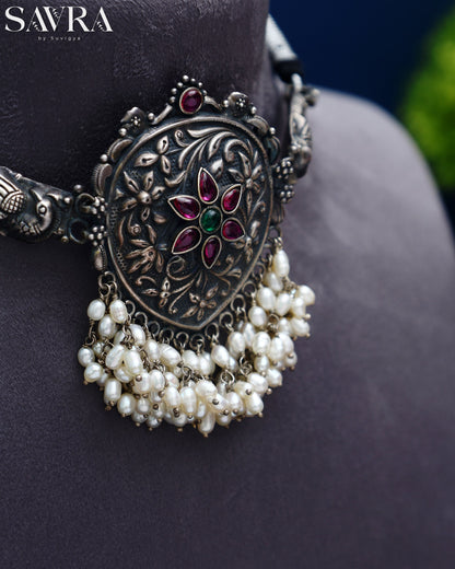 Pearl Drop Floral Choker