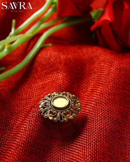 Irya Flowral Ring