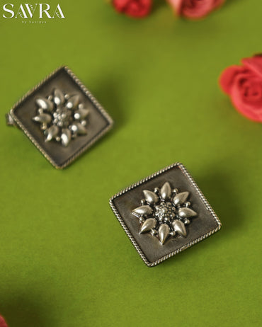 Regal Kundan Stone Danglers