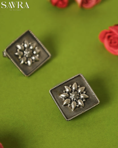 Regal Kundan Stone Danglers