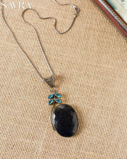 Irya purple pendant chain