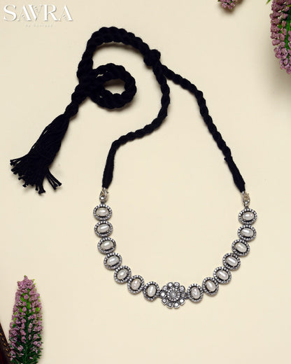 Saroni Pearl Necklace