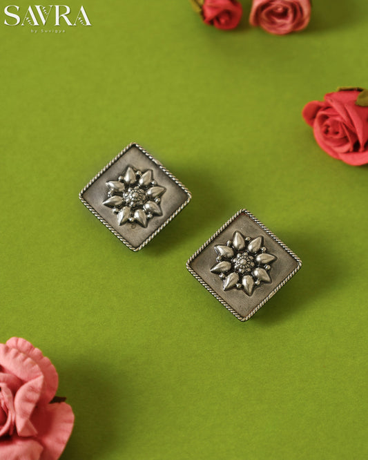 Regal Kundan Stone Danglers