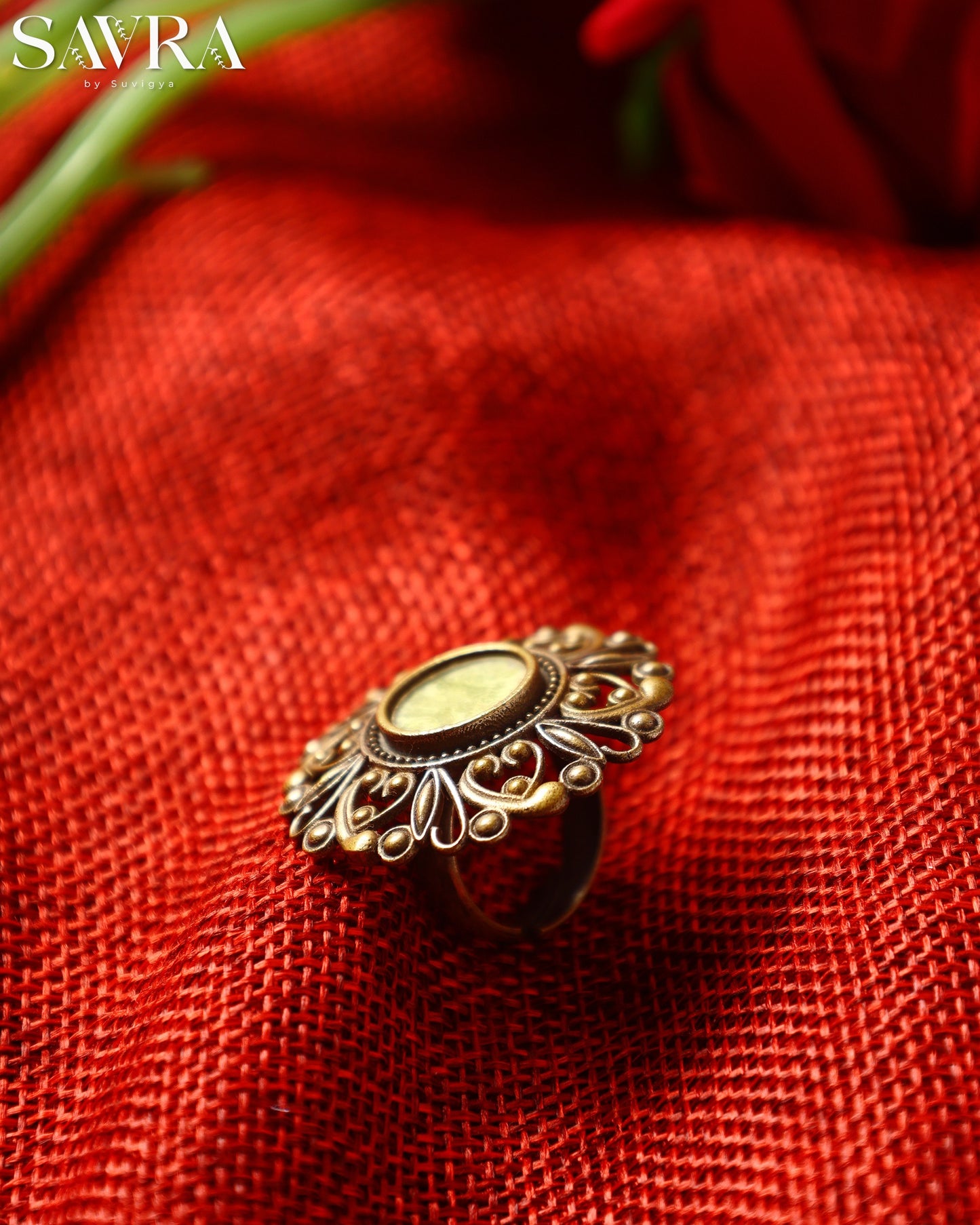 Irya Flowral Ring
