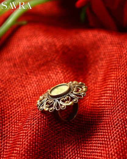 Irya Flowral Ring