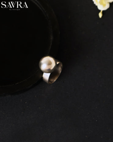 Ornate Oxidized Flower Ring