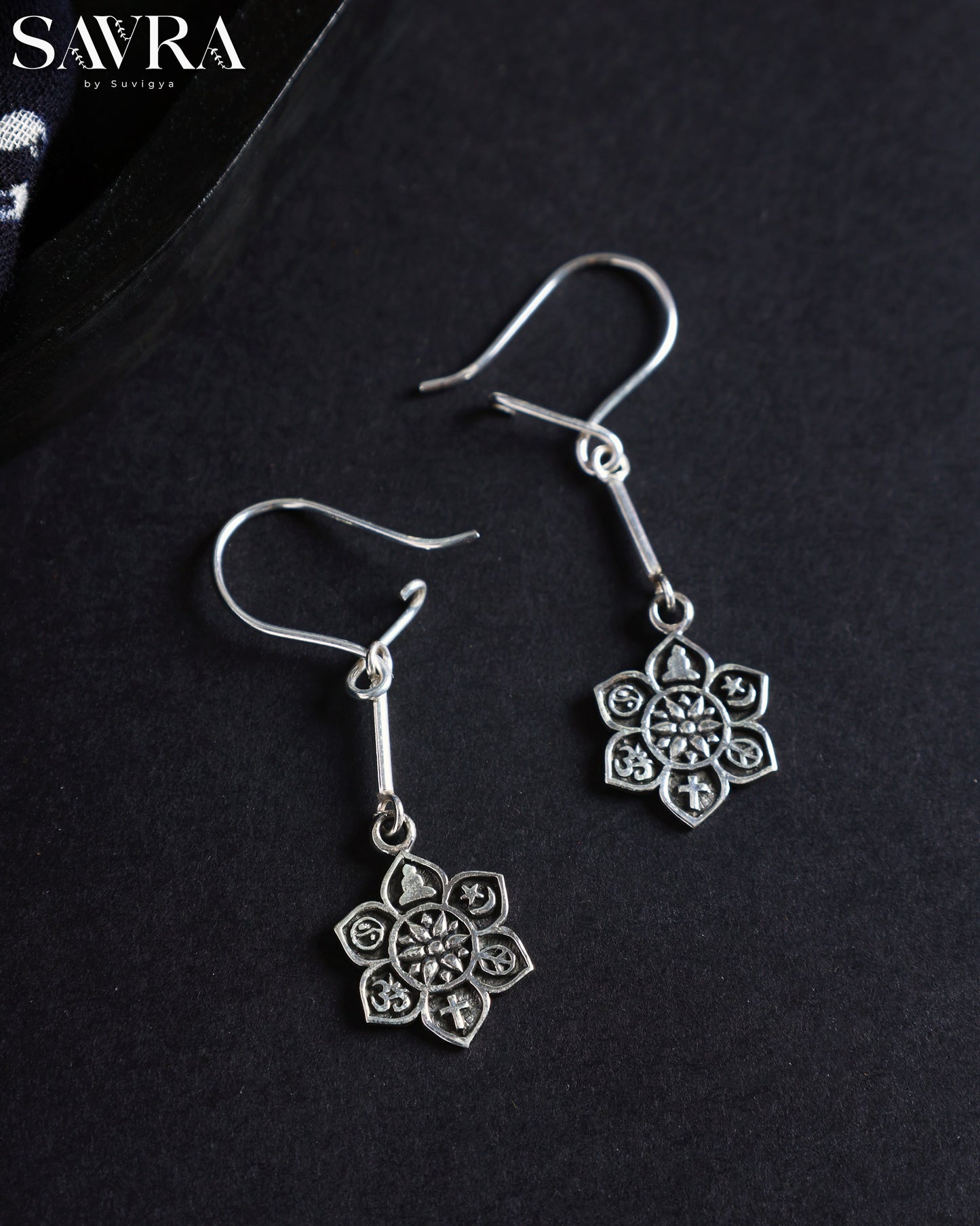 Nitya Dangler Earrings