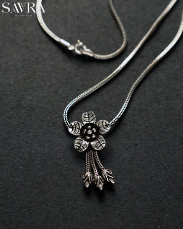 Aadeha Tribal Pendant chain