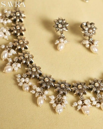 Nitara Phool Necklace Set
