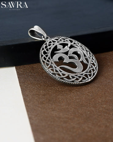 Shiv Om Pendant