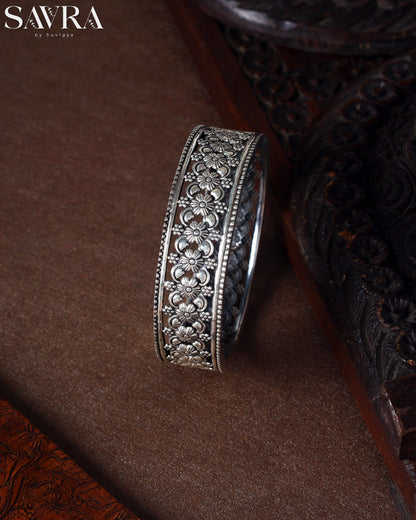 Floral Panel Oxidized Bangle Single Piece
