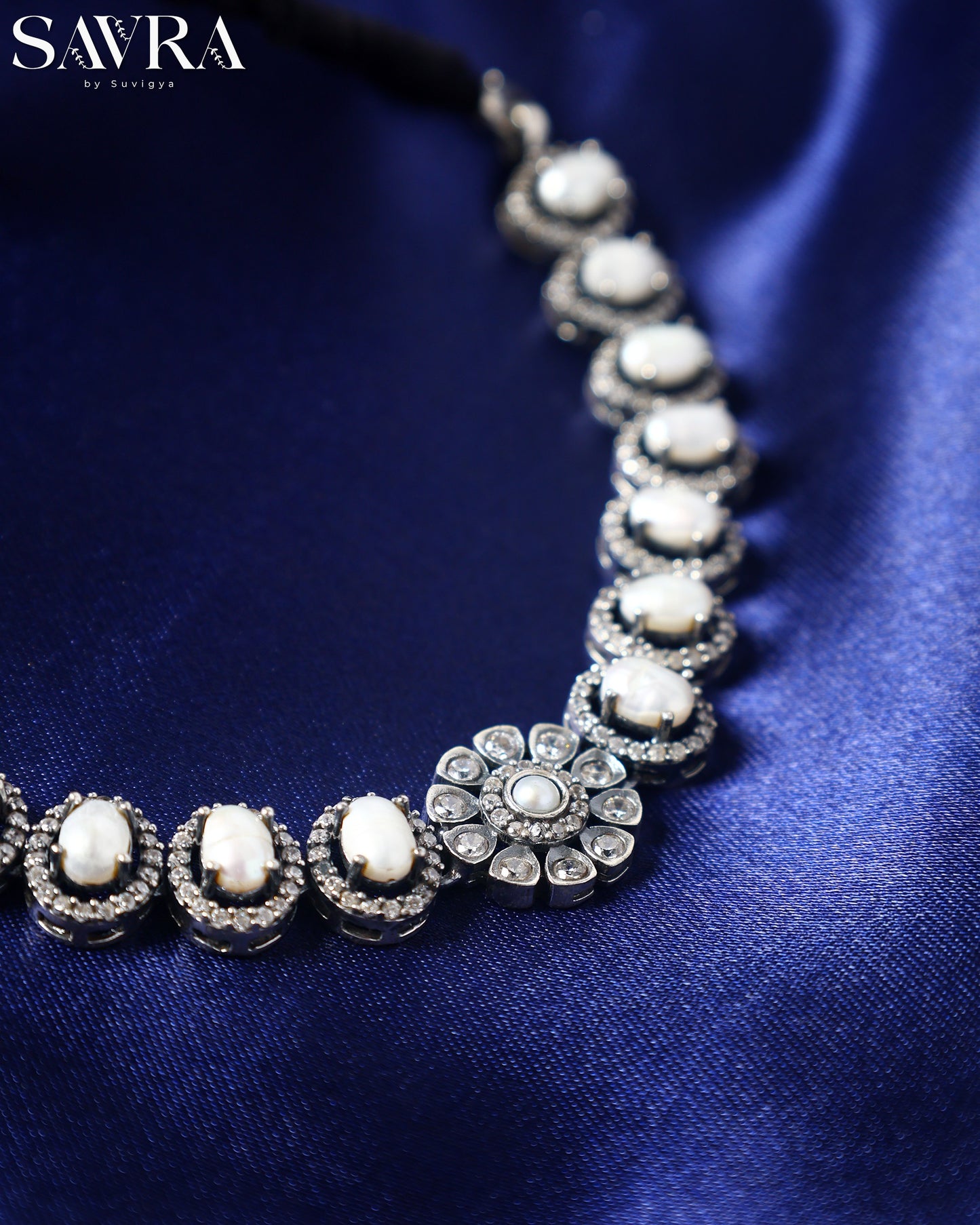 Saroni Pearl Necklace